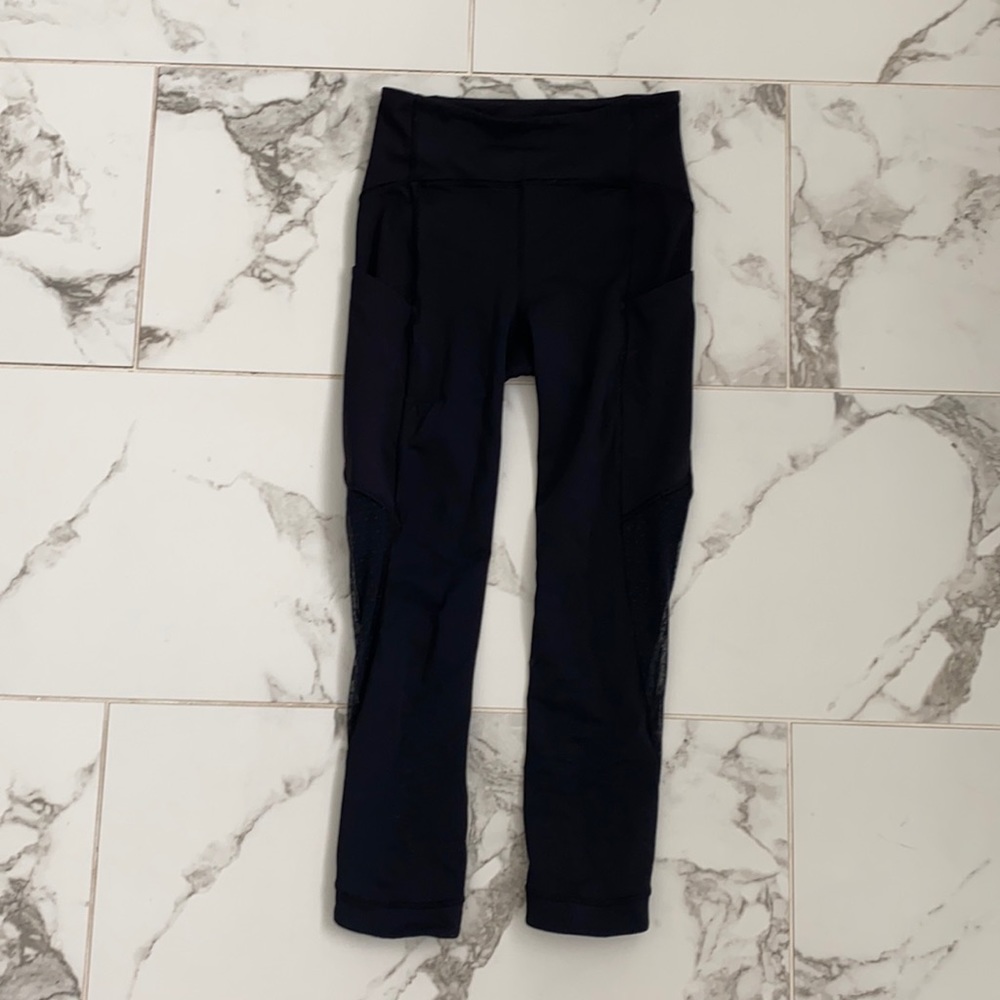 Lululemon Capri with pockets